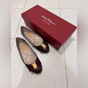 Authentic Salvatore Ferragamo Vara Bow Ballet Flats Matte Brown - 8/10 condition